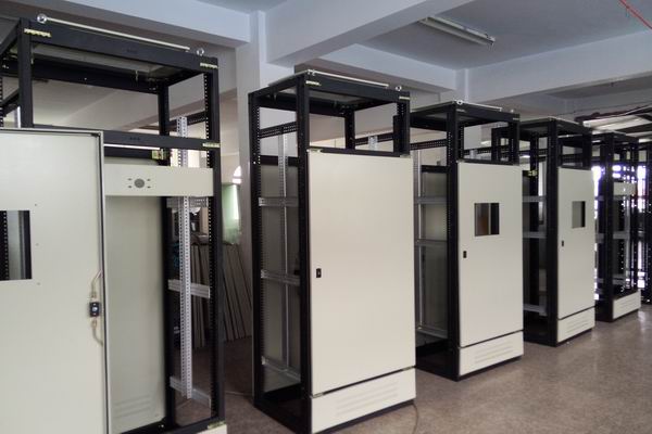 沿河配电柜-3683厂家配电柜检修需要注意的